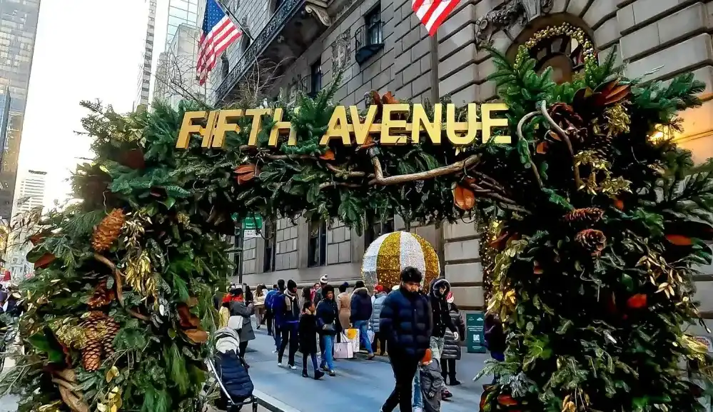 Fifth Avenue Holiday Open Streets