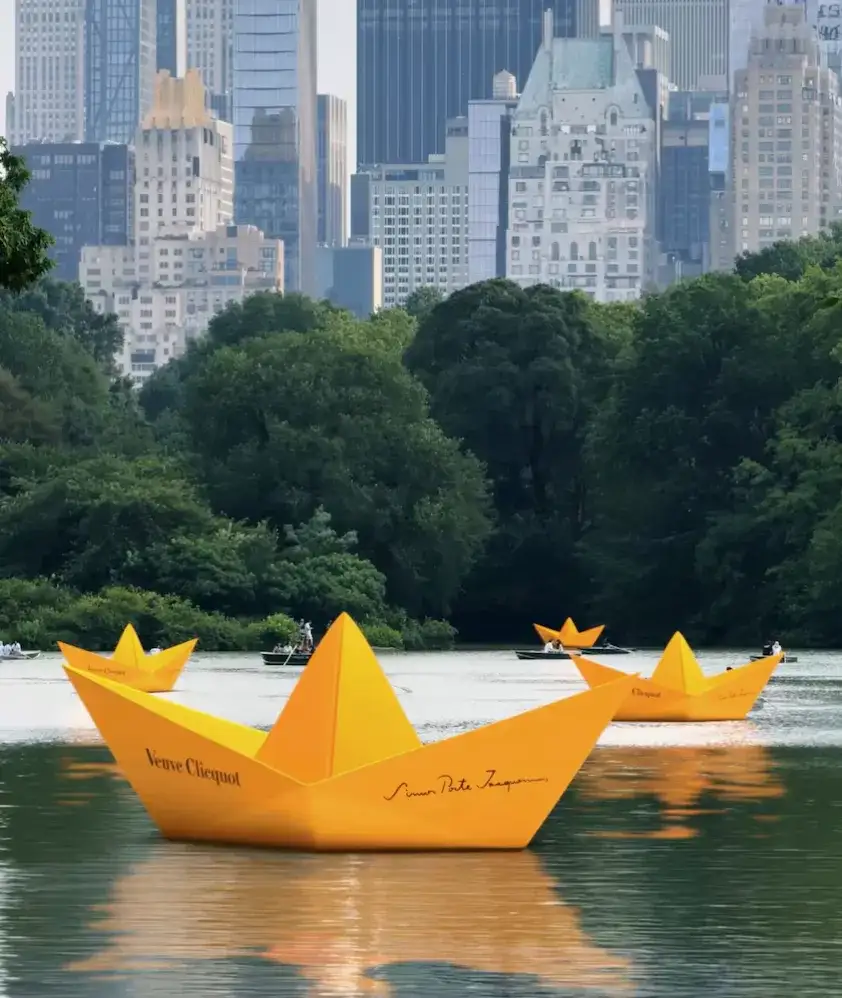 Veuve Clicquot x Simon Porte Jacquemus Le Pique-Nique Sur L’Eau Experience