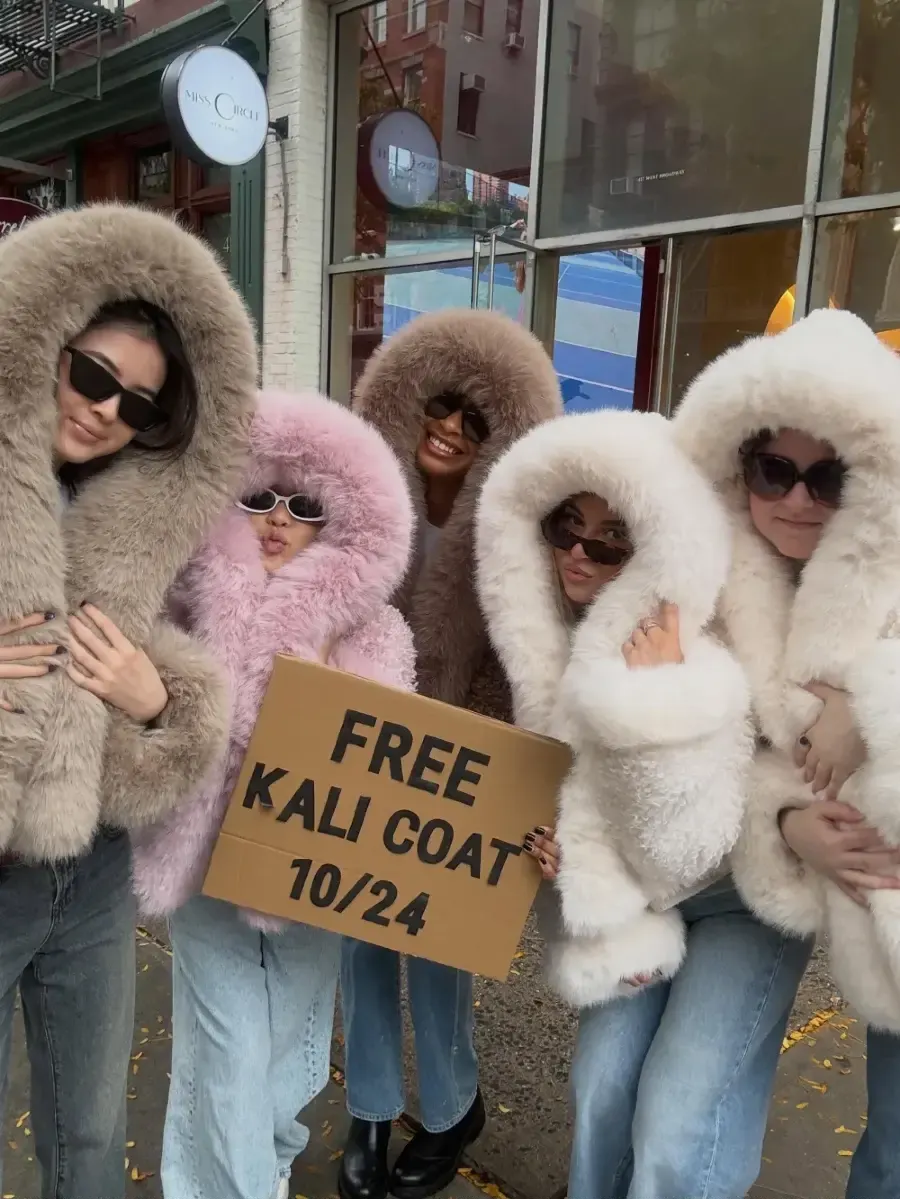 Miss Circle Kali Coat Event