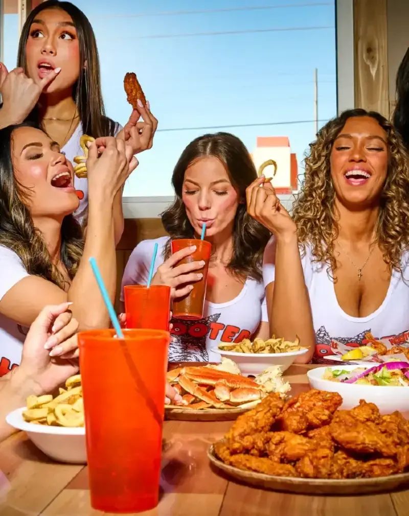 Hooters x Ray’s Pop-Up