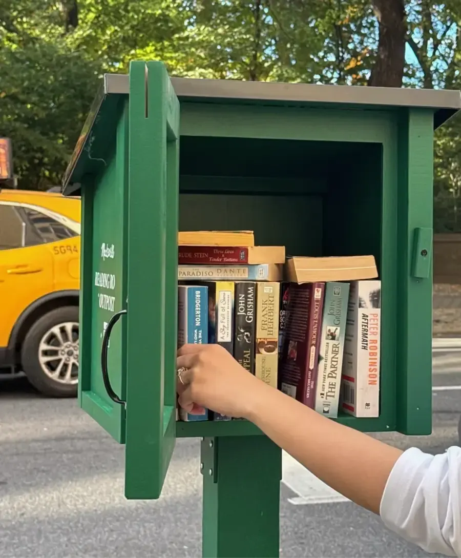 Madewell Reading Room Outpost